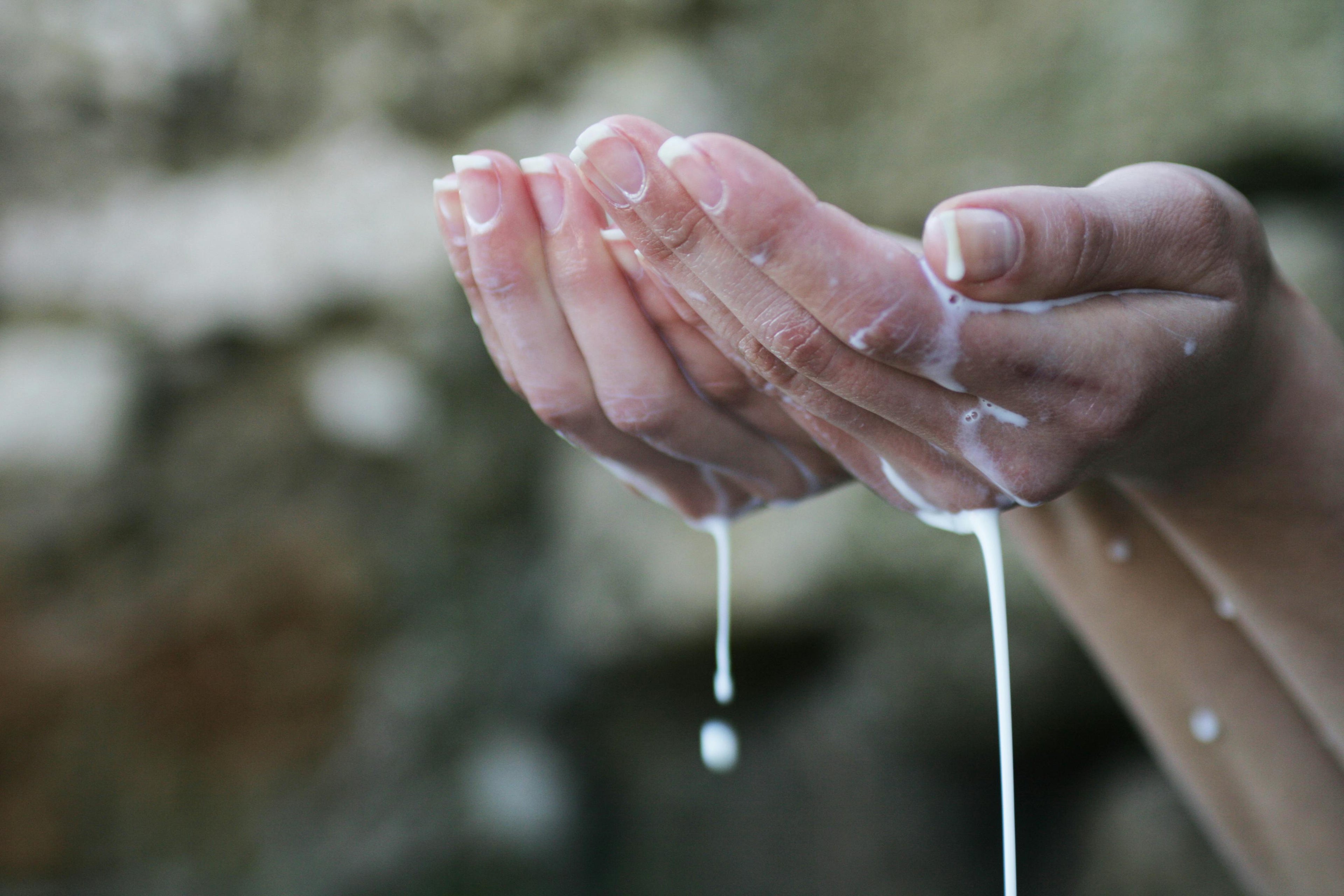 800ML Keçi Sütü Beyazlatıcı Vücut Yıkama Jeli Uzun Süreli Nikotinamid Nemlendirici Vücut Bakım Duş Jelleri
